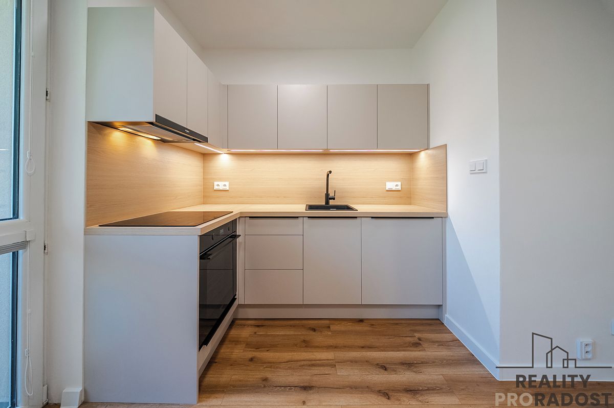 Prodej bytu 1+kk 28 m² – fotografie 4