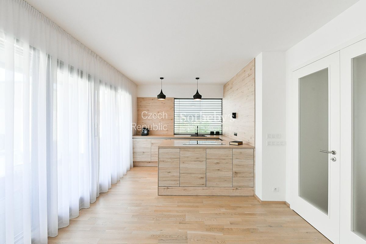 Pronájem bytu 3+kk 102 m² – fotografie 4