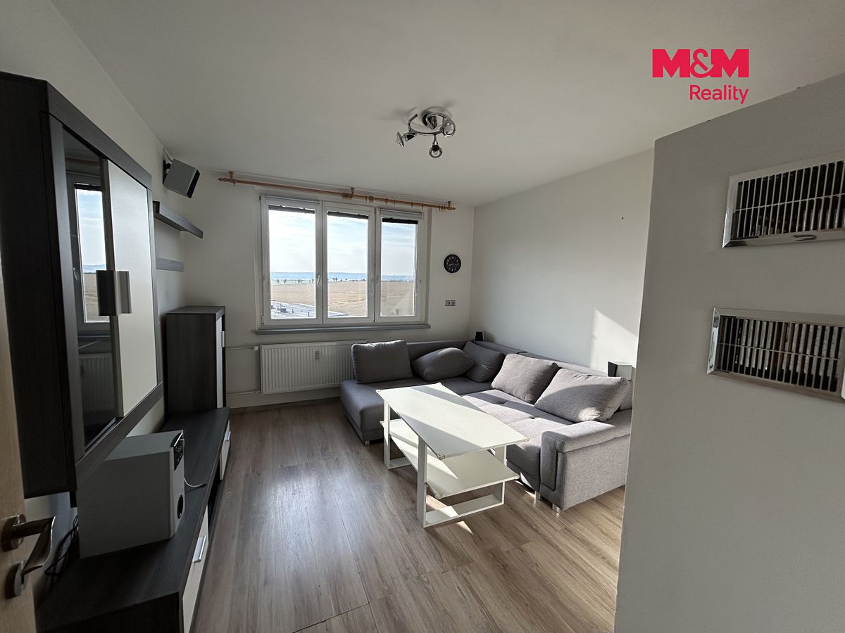 Pronájem bytu 2+1 60 m² – fotografie 2