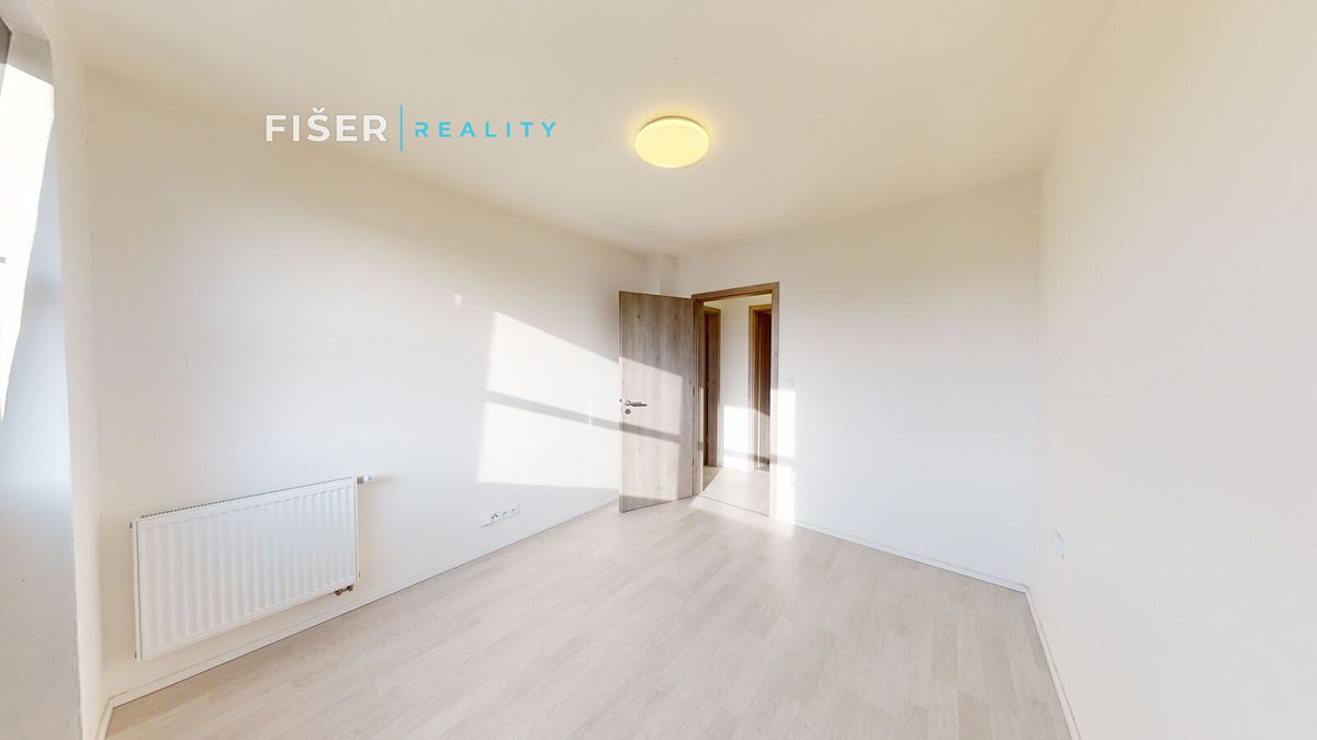 Pronájem bytu 2+kk 48 m² – fotografie 3