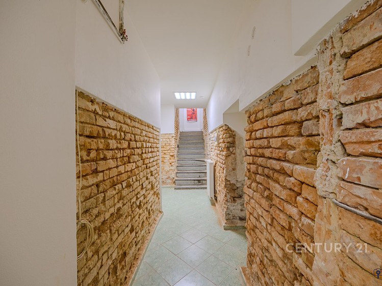 Prodej komerčního prostoru, 650 m² (8 z 25)