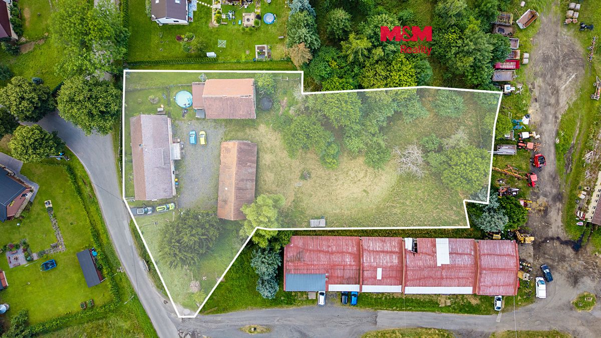 Prodej rodinného domu 227 m², pozemek 4167 m²