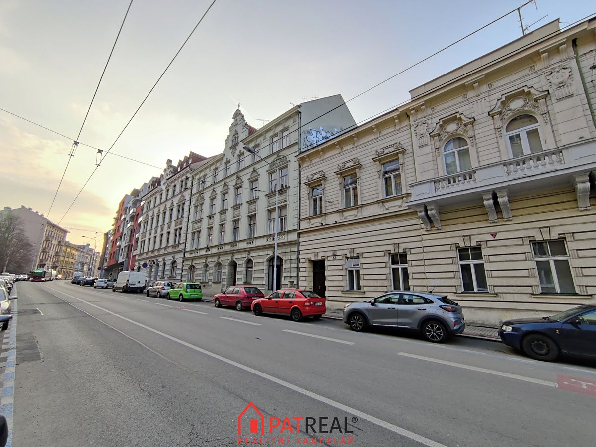 Pronájem bytu 1+kk 22 m² – fotografie 2