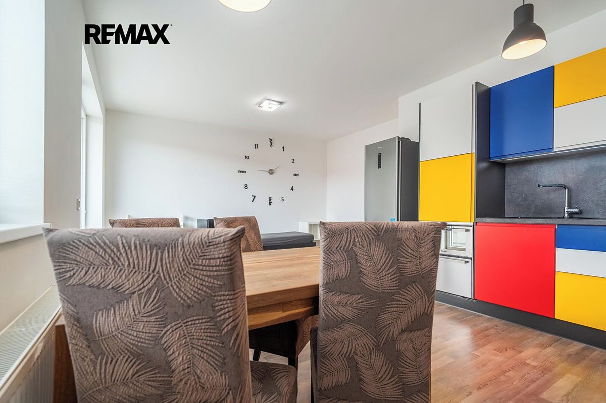 Pronájem bytu 2+kk 53 m² – fotografie 3