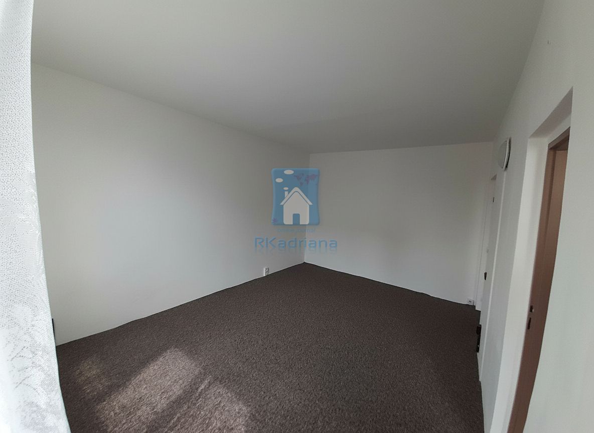 Pronájem bytu 1+1 36 m² – fotografie 4