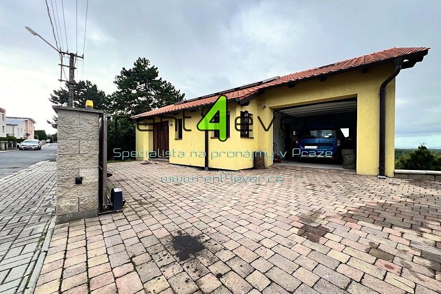 Pronájem rodinného domu 300 m², pozemek 640 m²