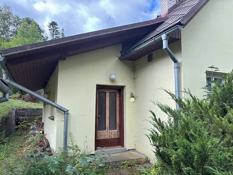 Prodej rodinného domu 200 m², pozemek 1981 m², Valašské Meziříčí – náhled fotky 3