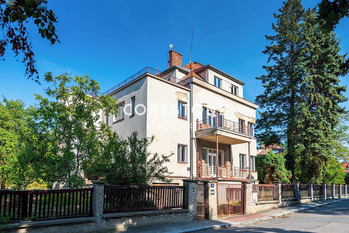 Prodej vily 489 m², pozemek 1266 m²