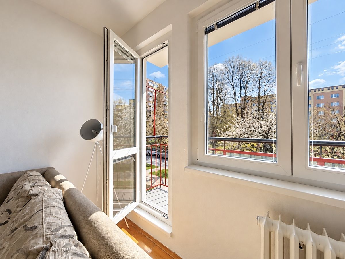 Pronájem bytu 3+1 68 m² – fotografie 3
