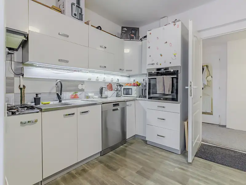 Prodej rodinného domu 175 m², pozemek 753 m², Kladno – náhled fotky 2