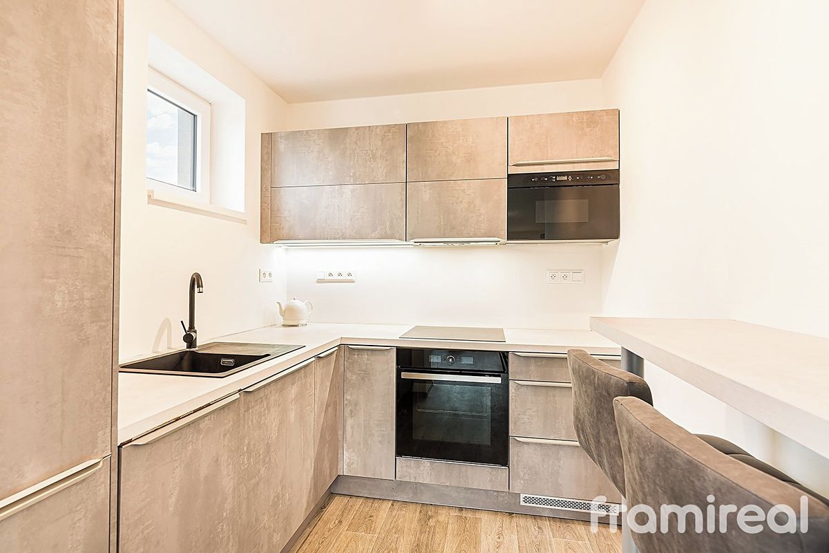 Pronájem bytu 2+kk 58 m² – fotografie 5