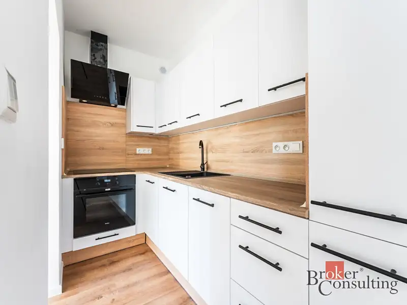 Pronájem bytu 2+kk 37 m², Ostrava – náhled fotky 2