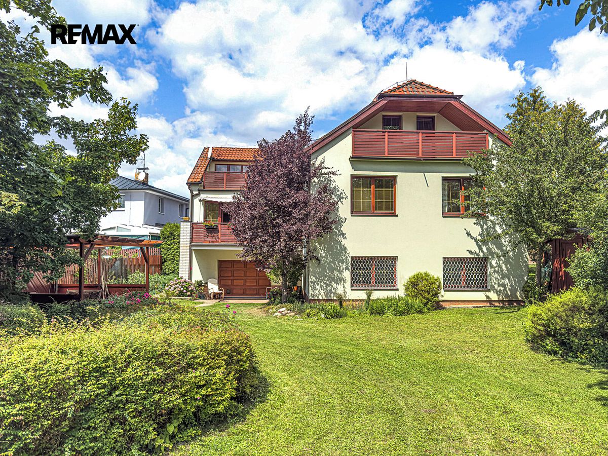 Pronájem rodinného domu 286 m², pozemek 721 m² – fotografie 5