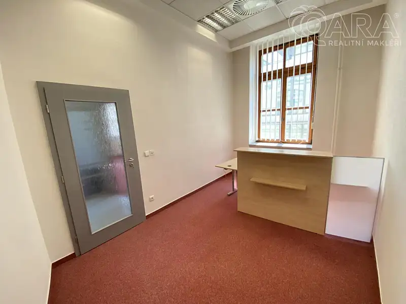 Pronájem kanceláře 14 m², Vyškov – náhled fotky 2