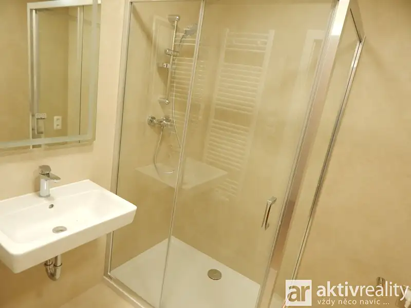 Prodej bytu 1+kk 29 m², Kladno – náhled fotky 2