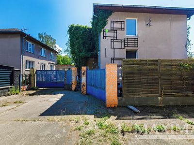 Prodej rodinného domu 180 m², pozemek 566 m²