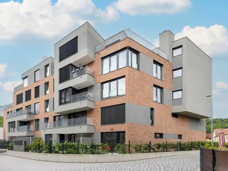 Prodej bytu 1+kk 41 m², Praha – náhled fotky 1