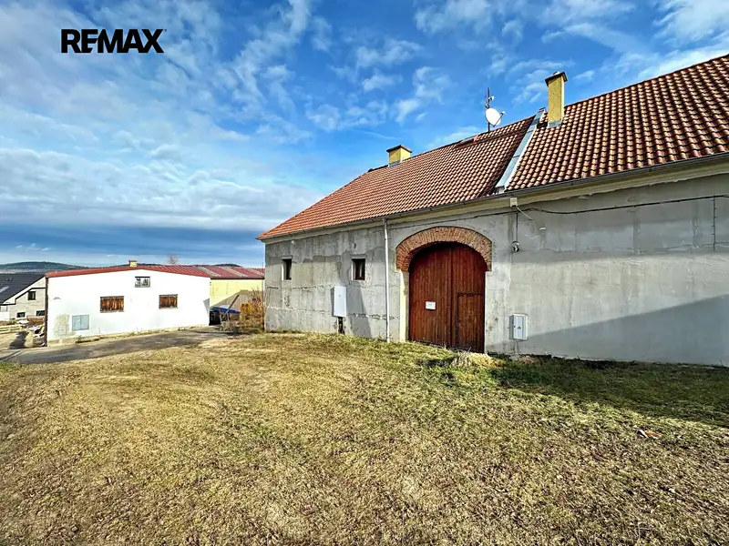 Prodej rodinného domu 266 m², pozemek 678 m², Holubov – náhled fotky 3