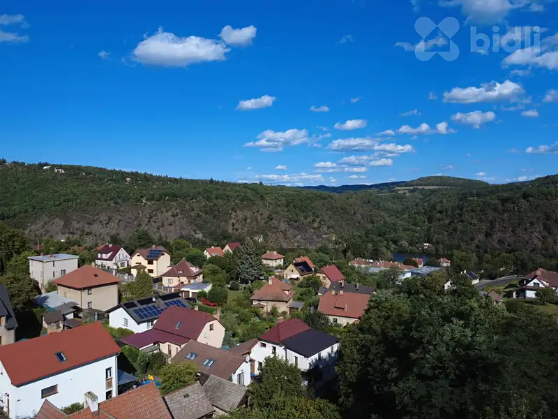 Prodej stavebního pozemku 1552 m², Davle – náhled fotky 2