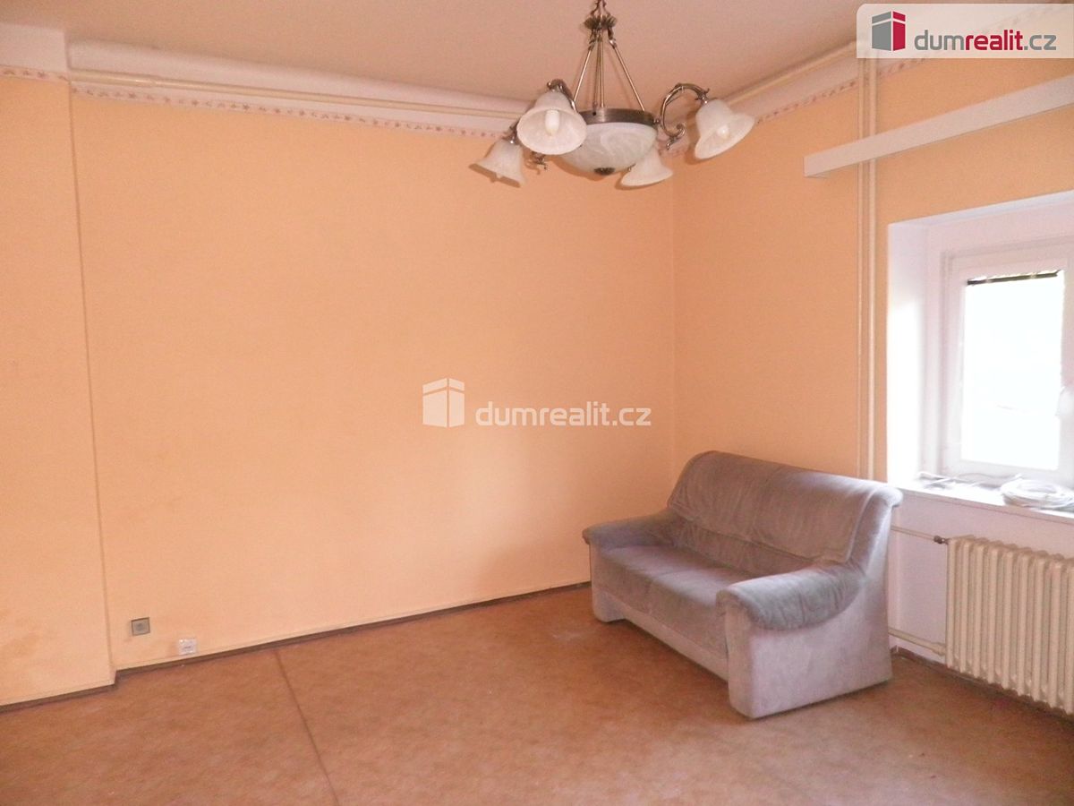 Pronájem bytu 1+kk 27 m² – fotografie 3