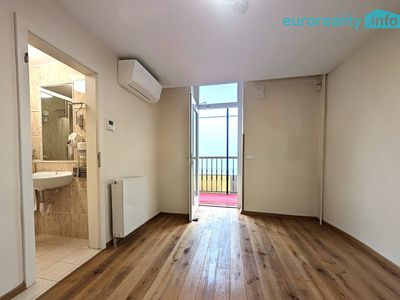 Pronájem obchodního prostoru 15 m²