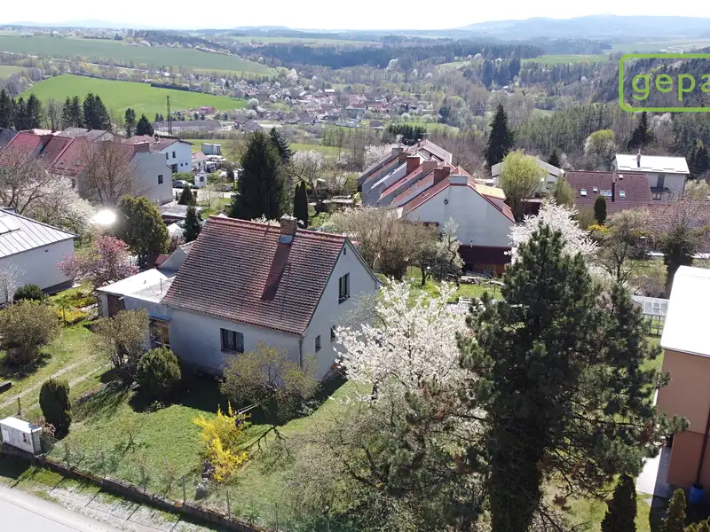 Prodej rodinného domu 145 m², pozemek 1218 m², Zlatá Koruna – náhled fotky 2