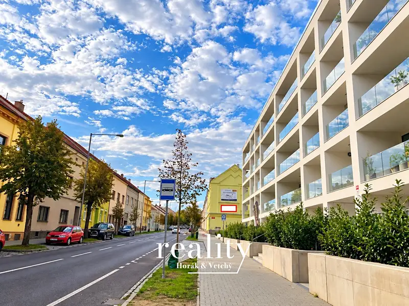 Pronájem specifického typu nemovitosti 7 m², Znojmo – náhled fotky 2
