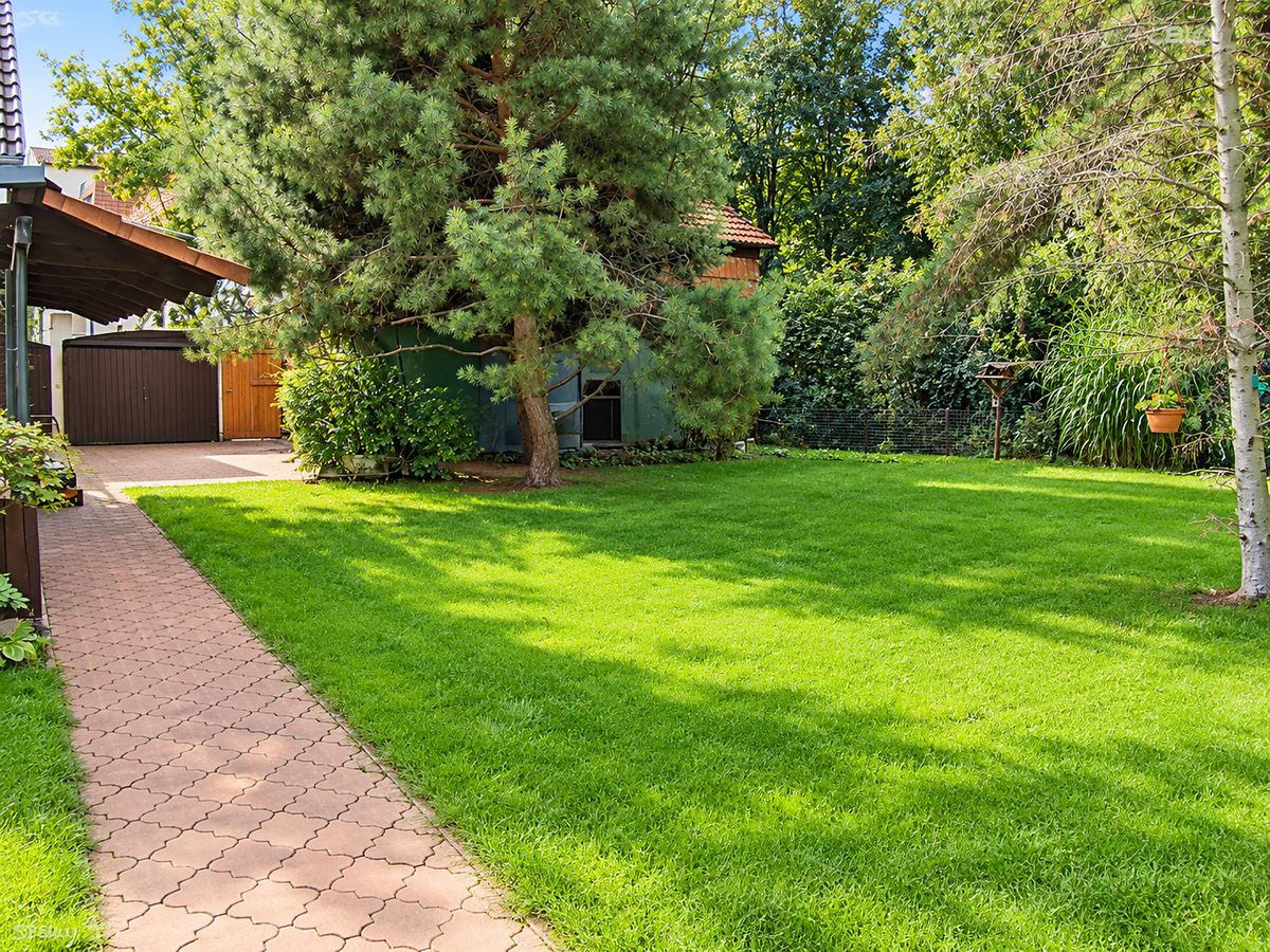 Prodej rodinného domu 108 m², pozemek 777 m² – fotografie 2