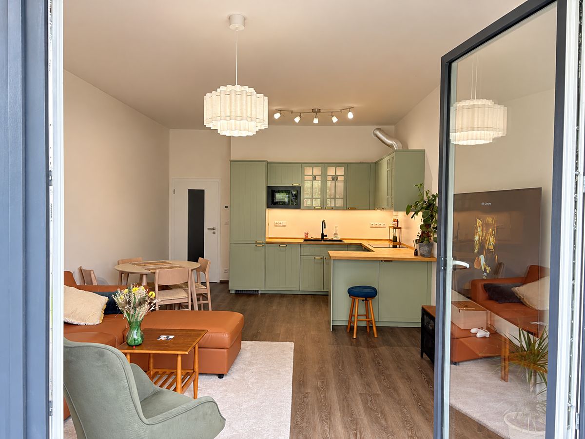 Pronájem bytu 2+kk 66 m² – fotografie 3