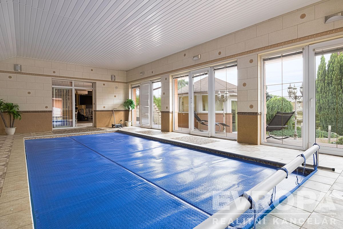 Prodej vily 220 m², pozemek 1333 m², Ostrava – fotka 1 z 3