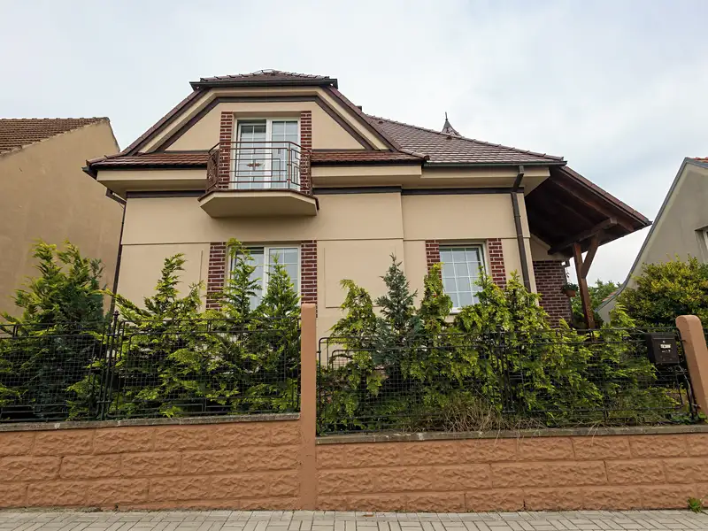 Prodej rodinného domu 125 m², pozemek 766 m², Lysá nad Labem – náhled fotky 2