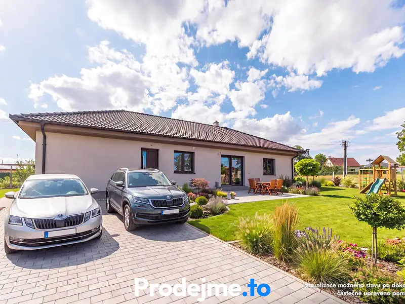 Prodej rodinného domu 120 m², pozemek 828 m², Strachotice – náhled fotky 1