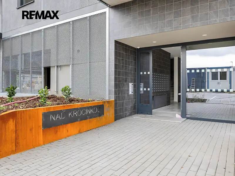 Prodej bytu 2+kk 54 m², Praha – náhled fotky 3