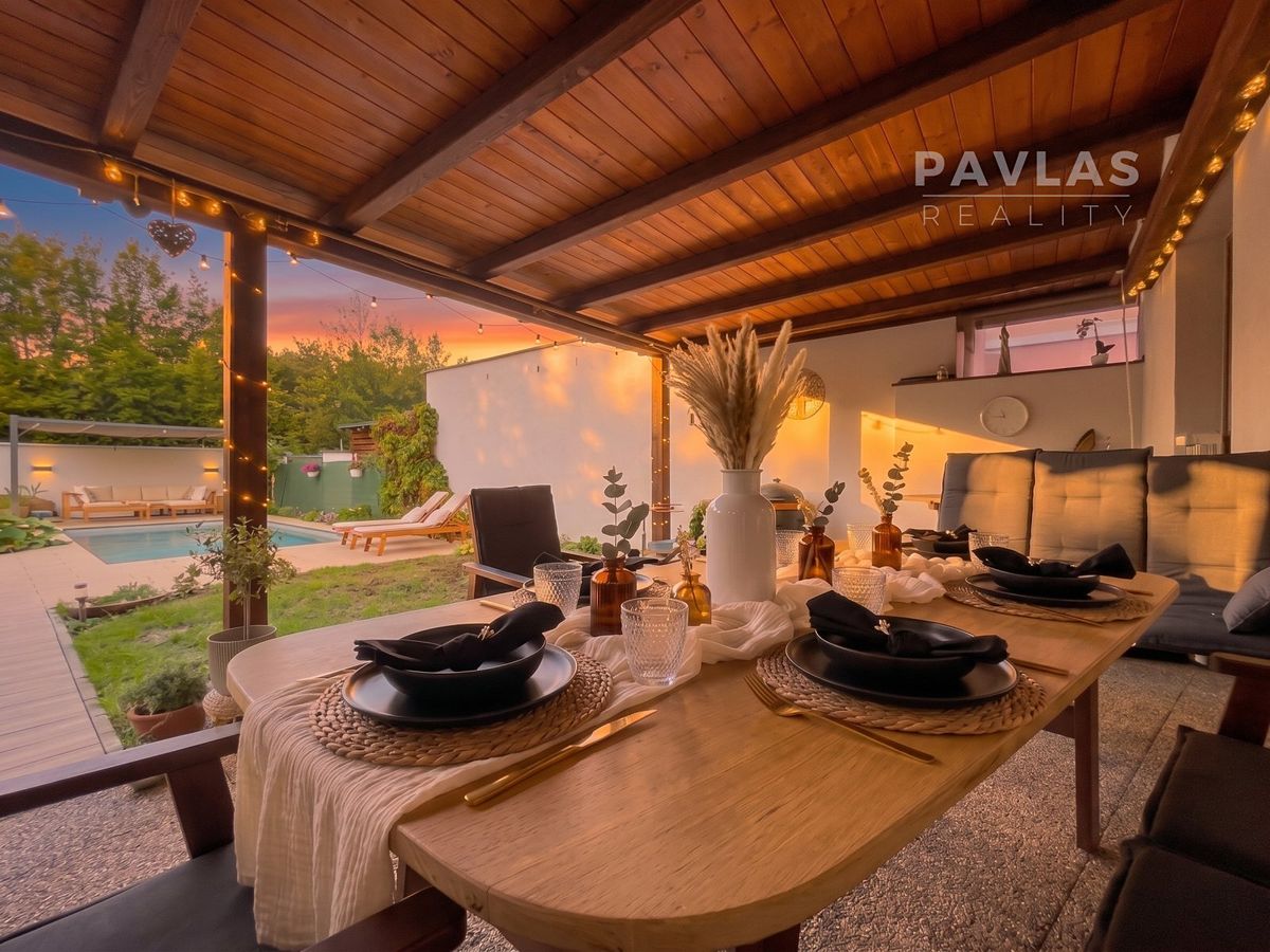 Prodej rodinného domu 145 m², pozemek 318 m² – fotografie 3