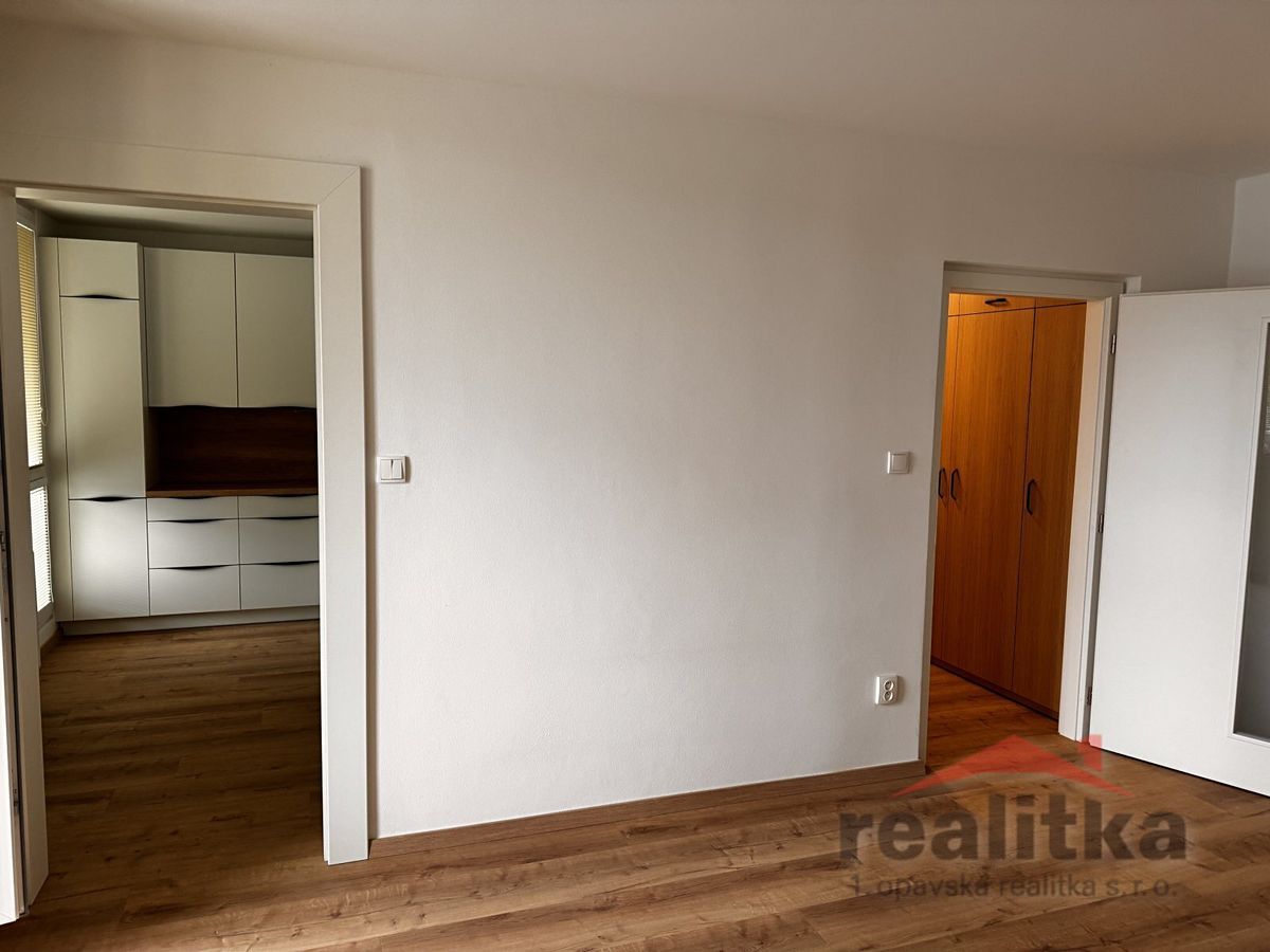 Pronájem bytu 1+1 35 m² – fotografie 4