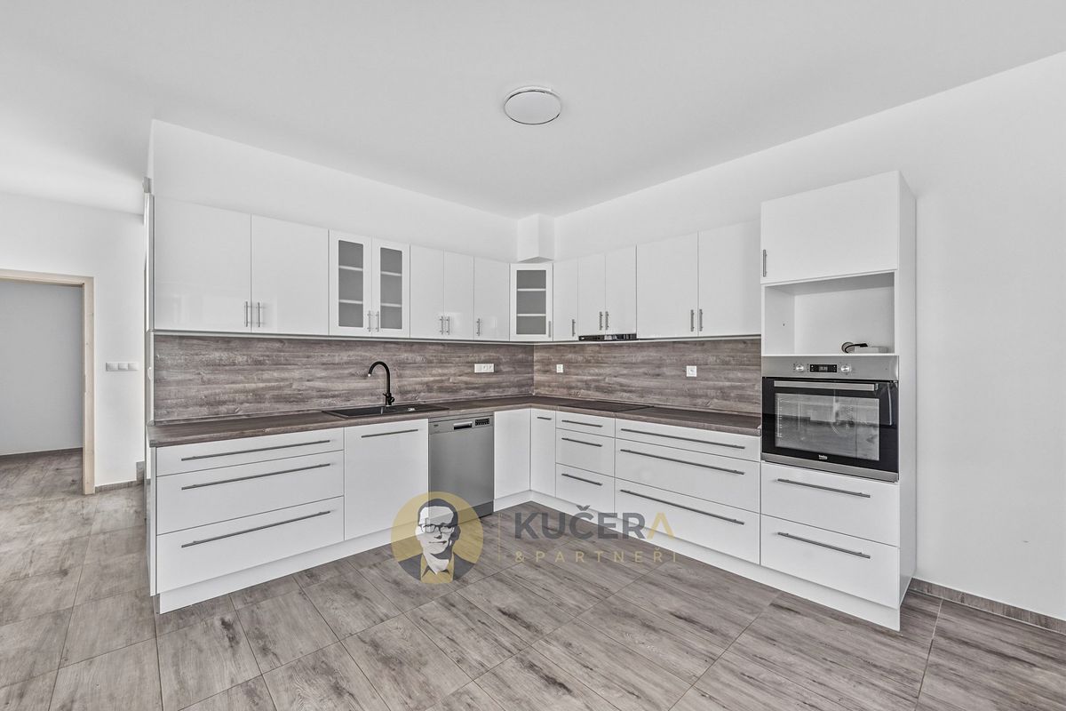 Prodej rodinného domu 124 m², pozemek 235 m² – fotografie 5