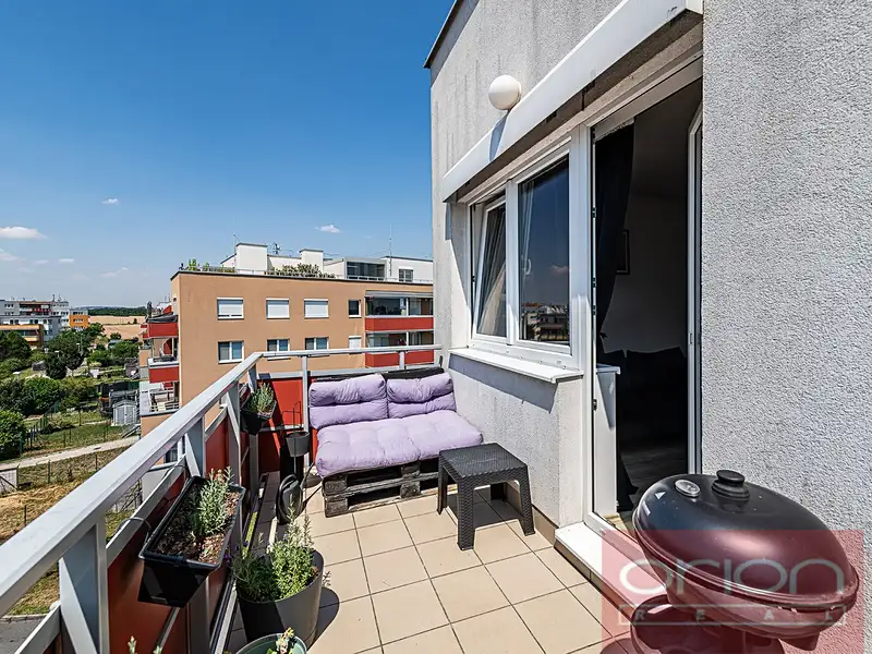 Prodej bytu 3+kk 72 m², Praha – náhled fotky 2