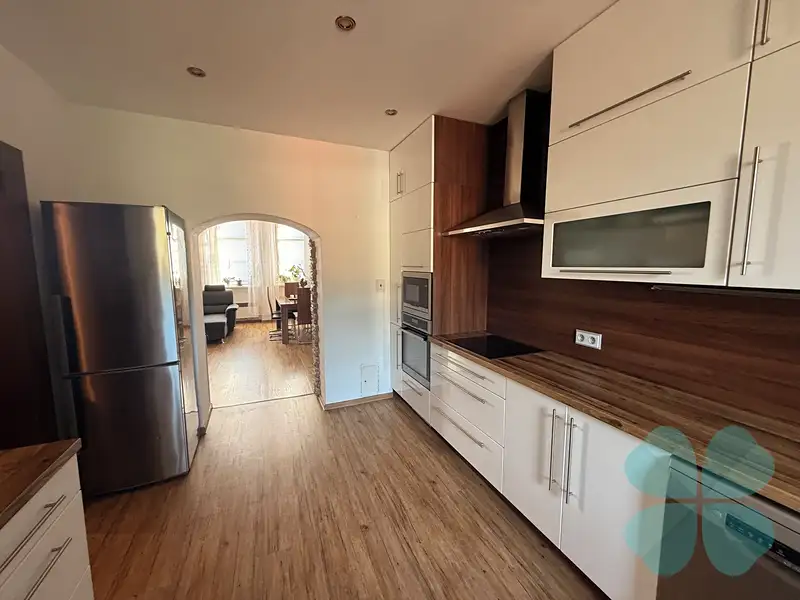 Prodej rodinného domu 220 m², pozemek 449 m², Radnice – náhled fotky 3