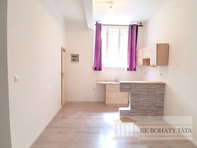 Pronájem skladového prostoru 26 m²