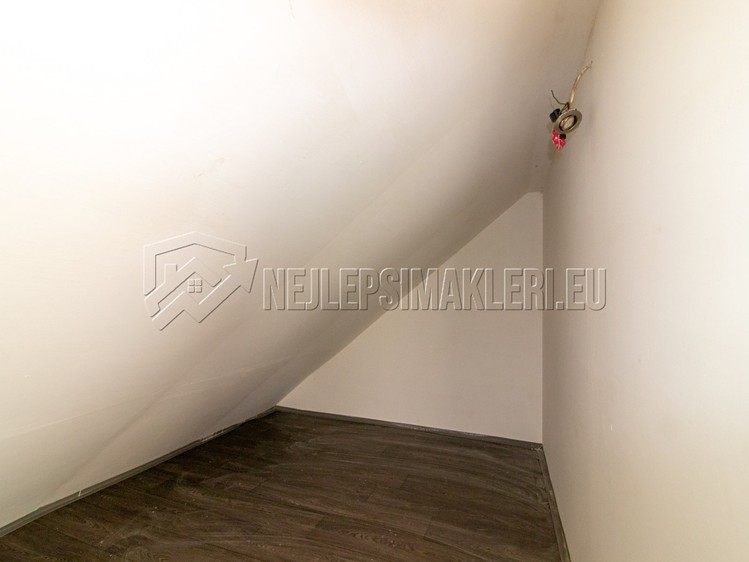 Prodej domu, 204 m² (34 z 47)