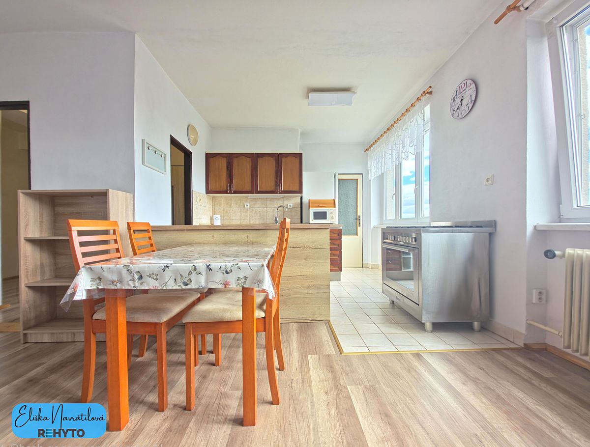 Pronájem bytu 3+kk 74 m² – fotografie 2