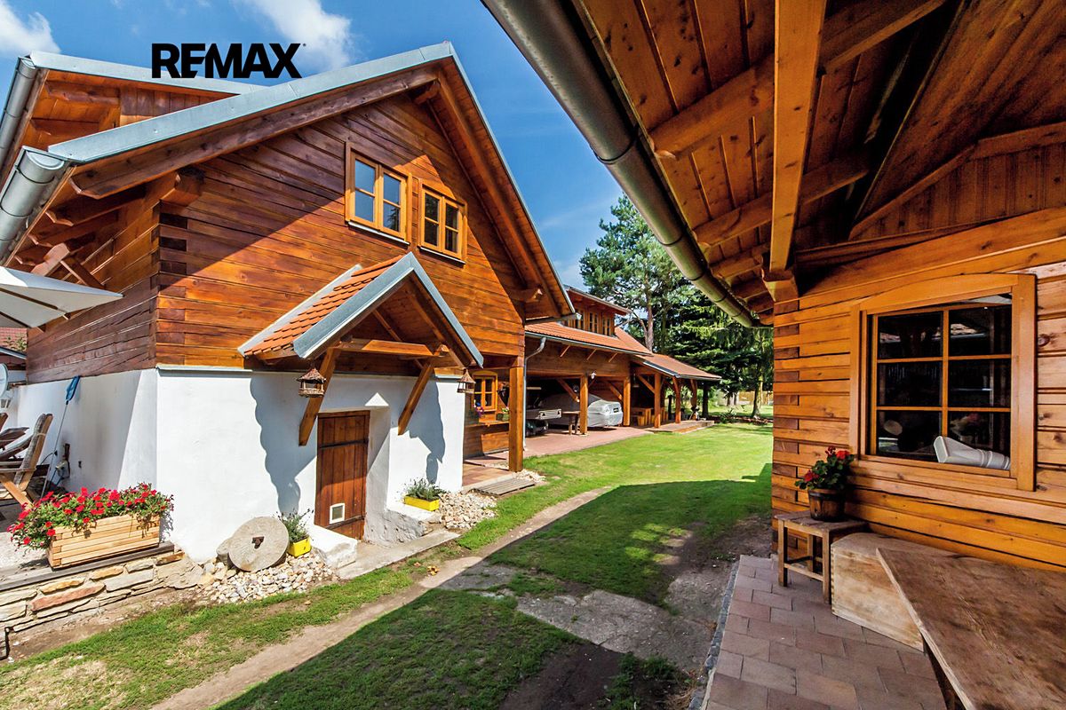 Prodej vícegeneračního domu 340 m², pozemek 1427 m²