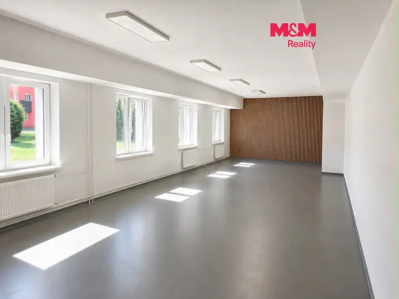 Pronájem obchodního prostoru 181 m², Opava – náhled fotky 1