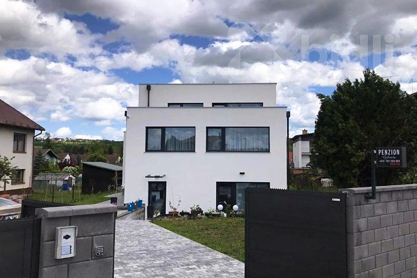 Pronájem bytu 3+kk 70 m² – fotografie 2