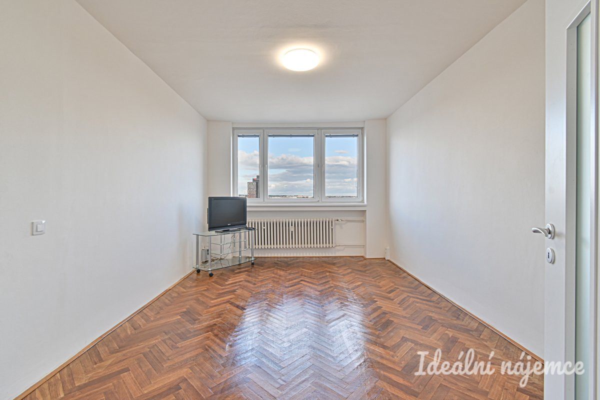 Pronájem bytu 3+1 68 m² – fotografie 4