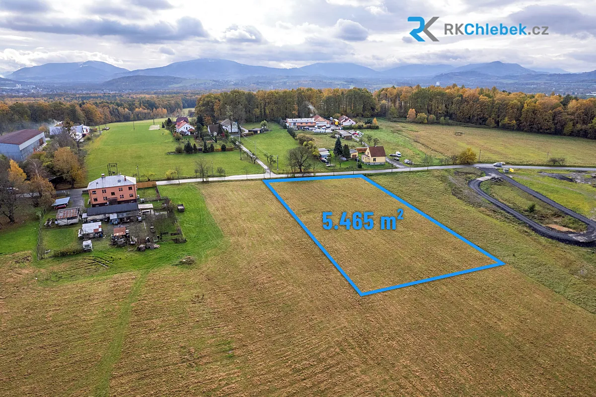 Prodej komerčního pozemku 5465 m²