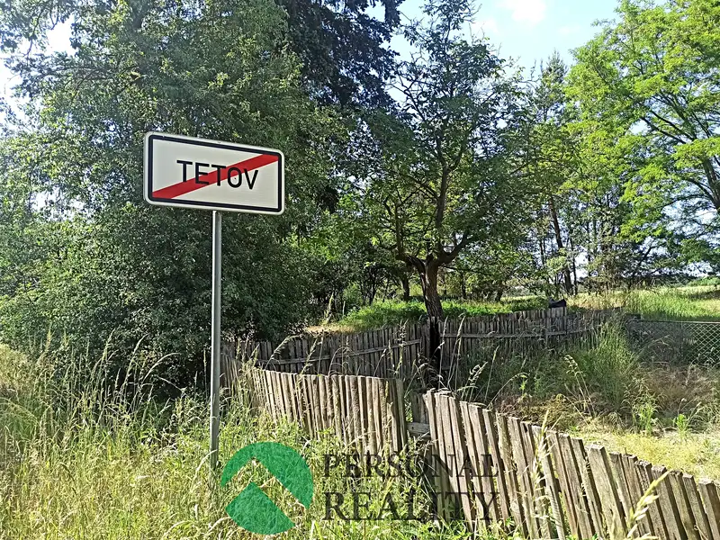 Prodej stavebního pozemku 890 m², Tetov – náhled fotky 1