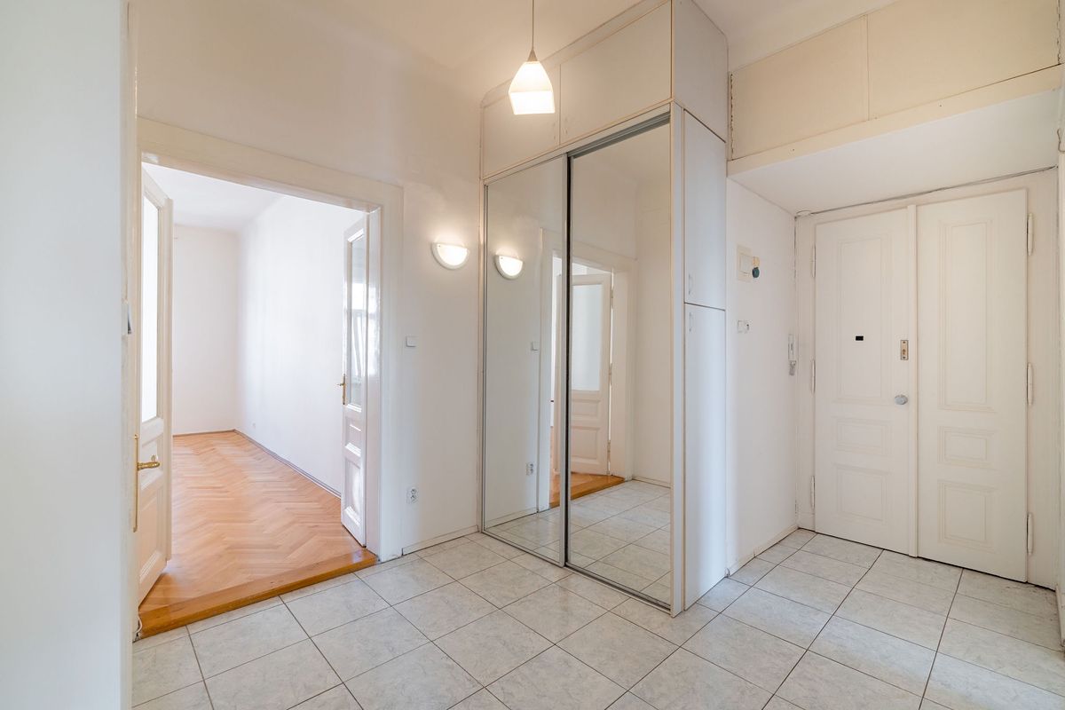 Prodej bytu 2+1 80 m² – fotografie 3