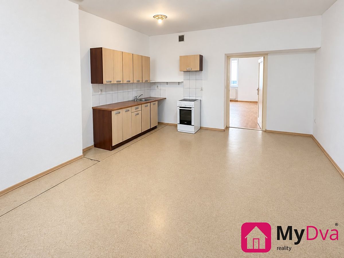 Pronájem bytu 2+1 75 m² – fotografie 4