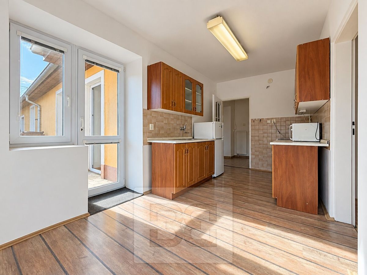 Pronájem rodinného domu 89 m², pozemek 212 m² – fotografie 2